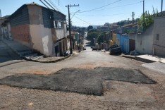 Operação tapa-buraco chega a 41 bairros de Itabira